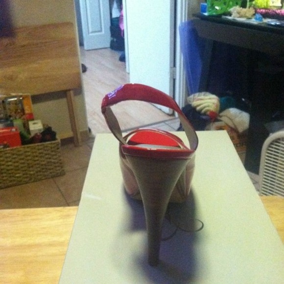 👠SOLD👠 - Picture 3 of 3