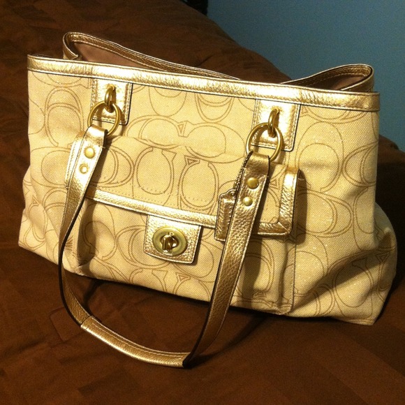 🎉Last reduction 🎉Authentic Coach Purse