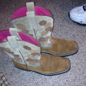 Like new women's Ariat boots. Size $30