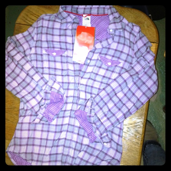 Northface UPF 15 pullover/button down
