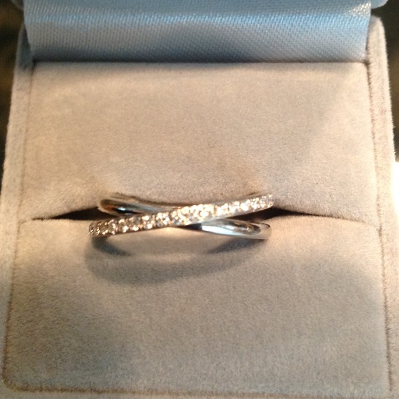 #Sold# WG Oval Diamond Halo Style Wedding Set - Picture 2 of 4