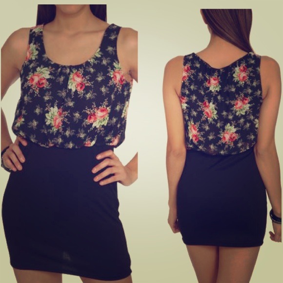 Dresses & Skirts - NWT Chiffon Bodycon Floral Dress