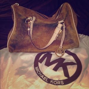 RESERVED💯Authentic MK Distressed Leather Bag