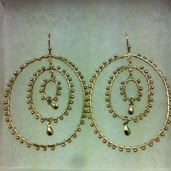 😊 Jewelry - 💠SALE💠 Gold chandelier earrings