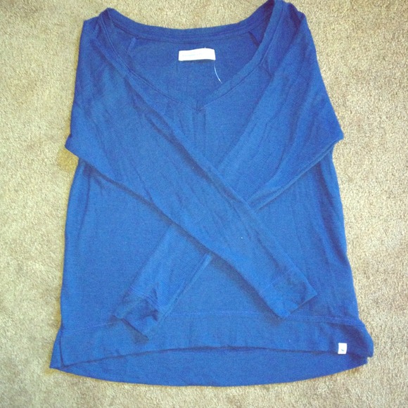 new without tags Abercrombie top. super cute!