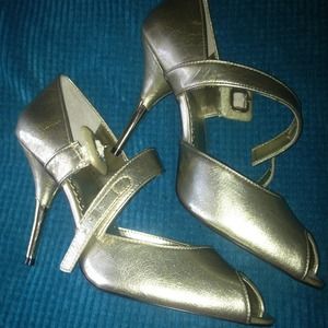 Nice comfortable Evenin shoes