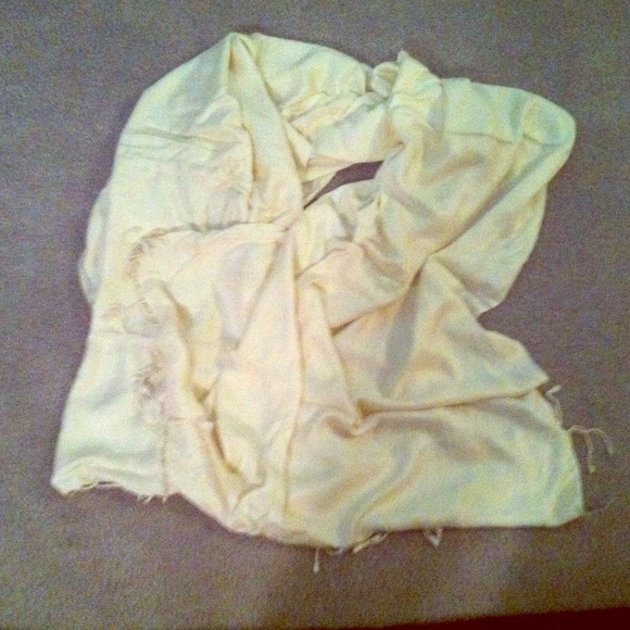 Cream cape. Made by Bijoux Ternet