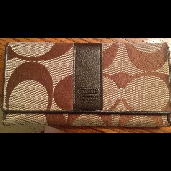 Coach wallet