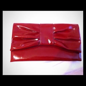 💜TRADED💜Red clutch