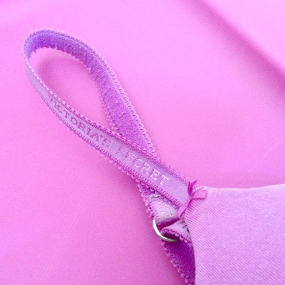 ⛔SOLD⛔VICTORIA'S SECRET PURPLE BRA 38 C