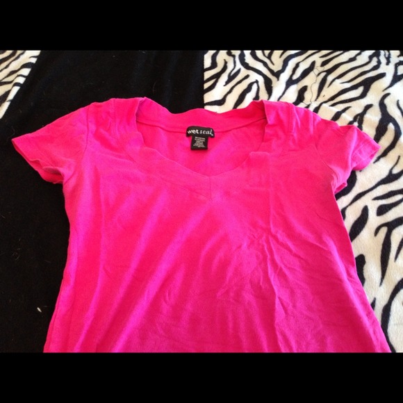 Wet seal v-neck