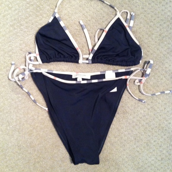 🔥SUMMER SAVINGS🔥Burberry Swim Suite🔻REDUCED🔻