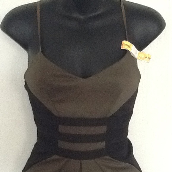 🎉HOST PICK 3-15🎉👏 Gorgeous Military Style Dress - Picture 2 of 4