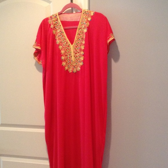 Long Moroccan caftan