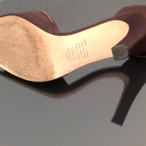 Chocolate Brown Satin Shoes - Picture 3 of 3