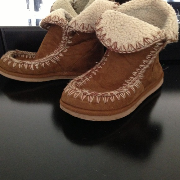 Boots - Picture 2 of 2