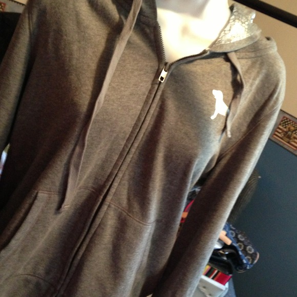 💎BLINGED OUT💎 VS Zip up hoodie! Sz. M
