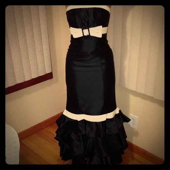 Formal Gown/Dress!