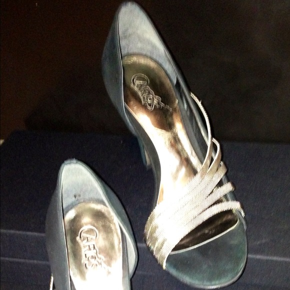 Carlos Santana Black Suede Heels with Metal Mesh - Picture 3 of 4