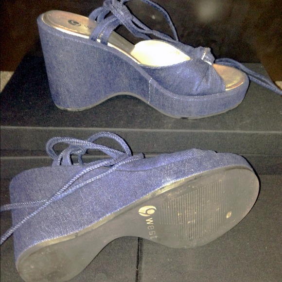Dark Denim Nine West Lace Up Wedge - Picture 2 of 2