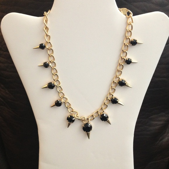 Cara spike fashion necklace