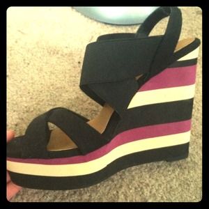 Madden Girl Summer Wedge