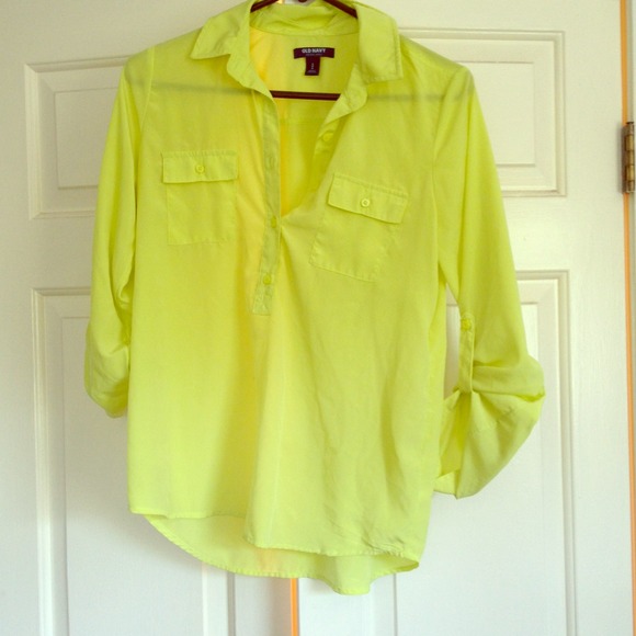 🔴Sold🔴Old navy silky top