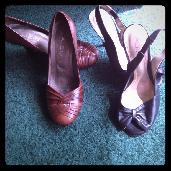 Bundle of 2 Beautiful Brown & Black Cute Heels.