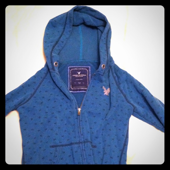American Eagle hoodie.