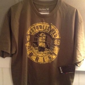 A gift for the guys!! New with tags!