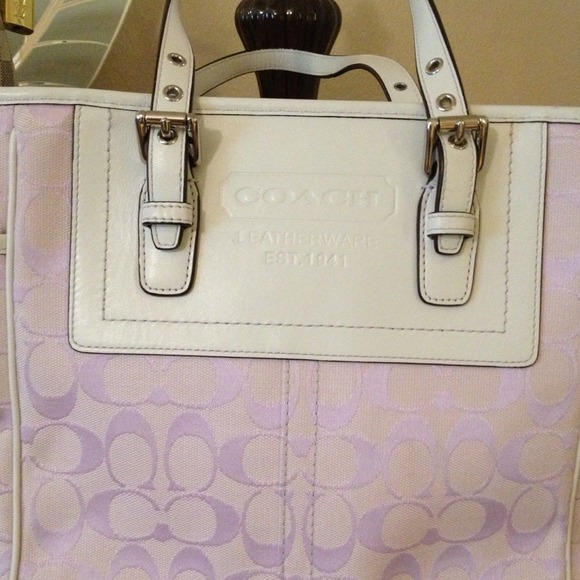 REDUCED $135  Coach - Picture 1 of 4