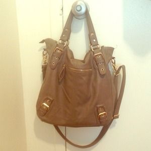 Urban Outfitters Deena and Ozzy bag