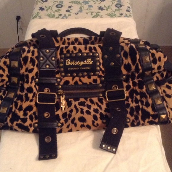 RESERVED!! Project purse!! Betseyville bag.