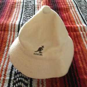 Kangol 80's Small off White Creme colored vintage