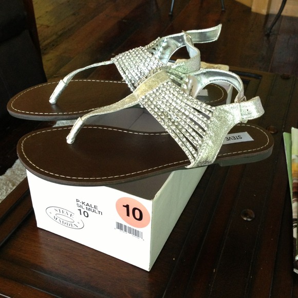 SOLD - Picture 3 of 4