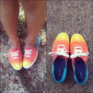 Tie-dye keds 😃