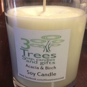 10 oz Acacia and Birch soy candle with cotton wick