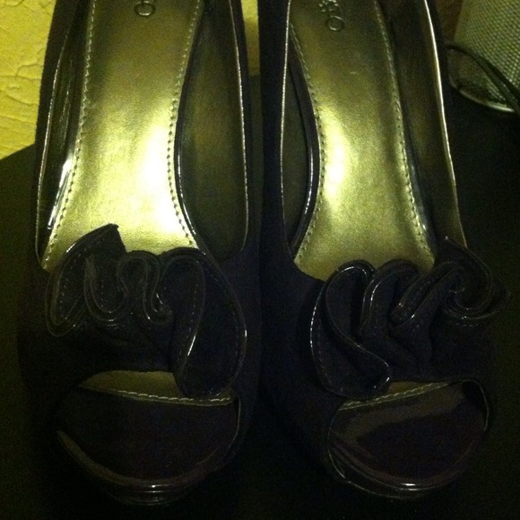 Dark Purple suede high heel pumps - Picture 2 of 4