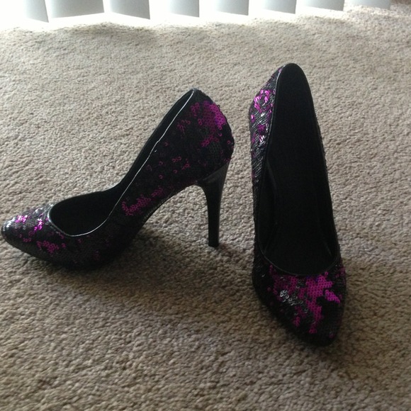 Size 5 shoes bought from Victoria secrets.