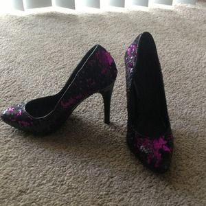 Size 5 shoes bought from Victoria secrets.