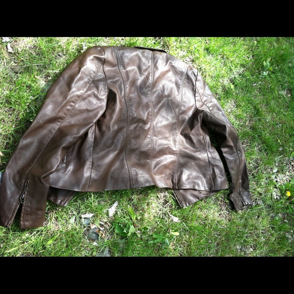 Liz Claiborne Brown Faux Leather Jacket - Picture 2 of 3