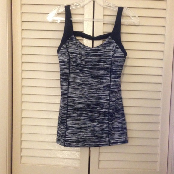 Victoria's Secret Tops - 💋Victoria's Secret VSX  Sexy Sport Top