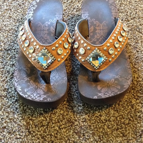"SOLD" Jeweled flip flop wedges - Picture 2 of 5