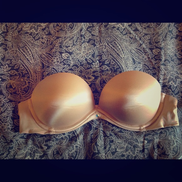 Strapless Very Sexy VS bra in nude (34B)