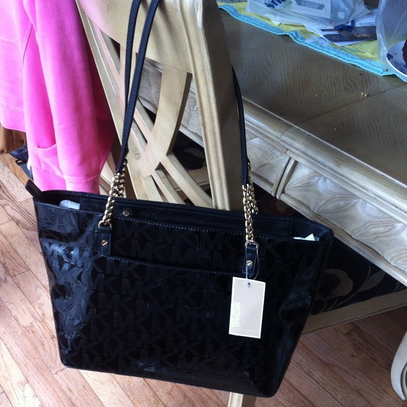 💯💯SOLD SOLD💯💯AUTHENTIC JET SET CHAIN MK BAG
