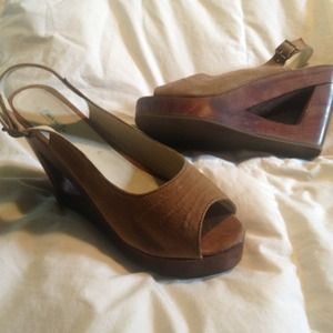 ❗Price cut❗Kimchi Blue Wedge