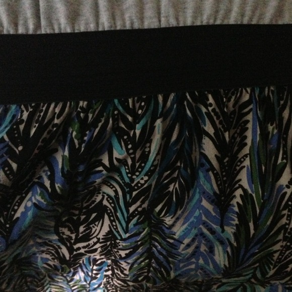 Vibrant feather patterned dress - Picture 2 of 2