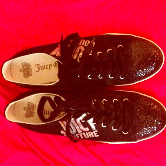 ⭐SOLD⭐ Juicy Couture sneakers! 💘