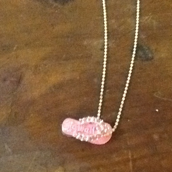 Hawaiian sandal necklace - Picture 2 of 2
