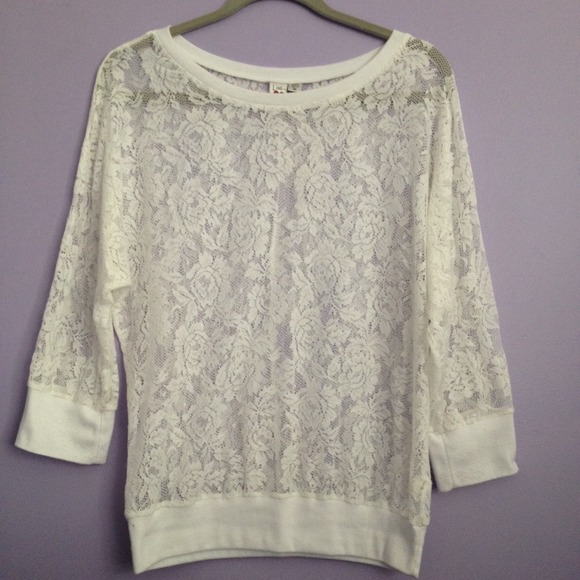 ❌BUNDLED❌Lace shirt